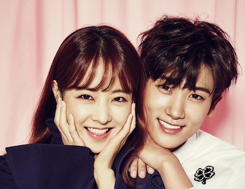 พัคฮยองชิก โชว์หวานด้วยการส่งรถอาหารสนับสนุนพัคโบยอง คู่จิ้นจากเรื่อง “Strong Woman Do Bong Soon”