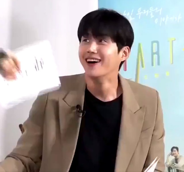 เรื่องราวน่ารัก ๆ ของหนุ่ม "คิม ซอนโฮ" ที่มีความแอบกลัวสไตล์ลิสต์
