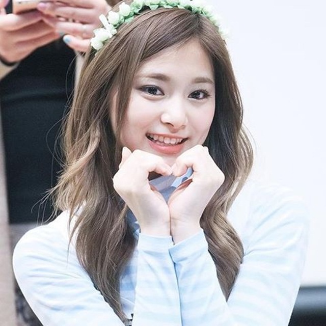 จื่อวี Twice , Tzuyu