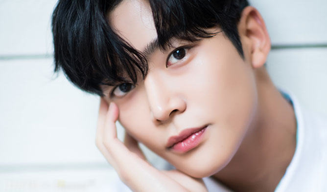 Rowoon , โรอุน