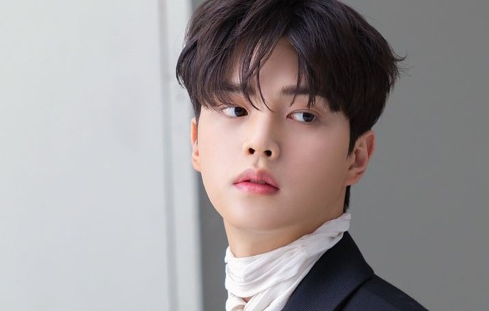 Song Kang, ซงคัง