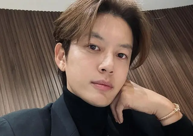 SE7EN