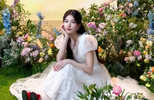 Snow White ,Suzy