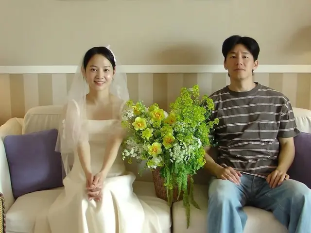 Yoon Seung Ah and Kim Mu Yeol