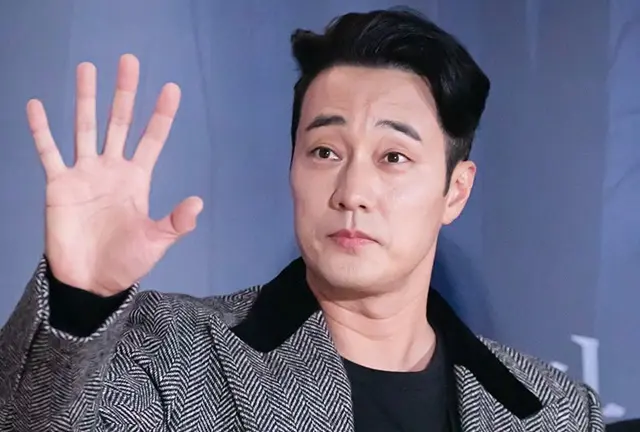 So Ji Sub