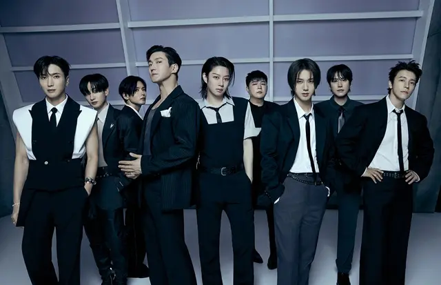 SUPER JUNIOR