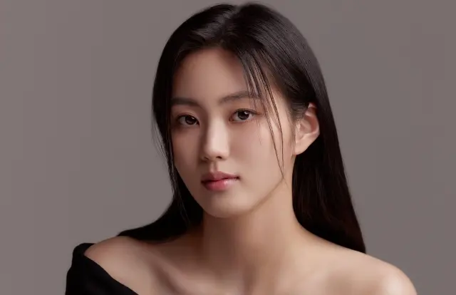 Kwon Eunbin, CLC