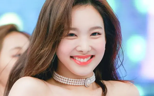 Nayeon